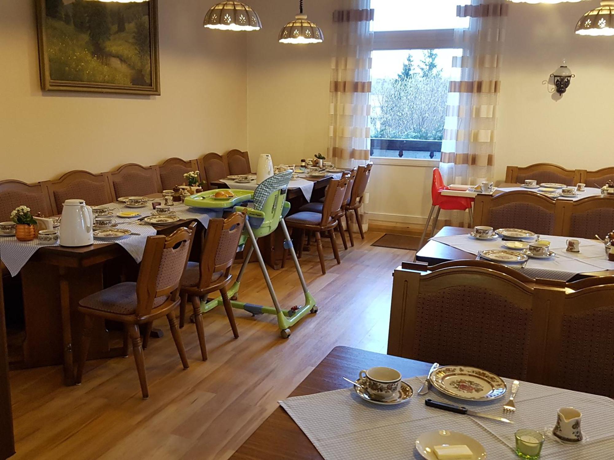 Pension Schweizer Hof 韦尼格罗德 外观 照片